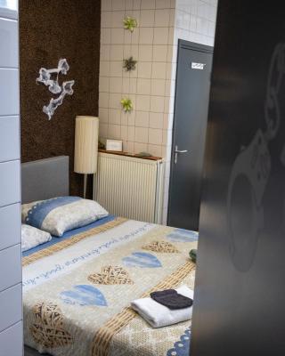 Voormalige Gevangenis Cel bij B&B Gezond aan Zee - Toegang Wellnesstuin meerprijs