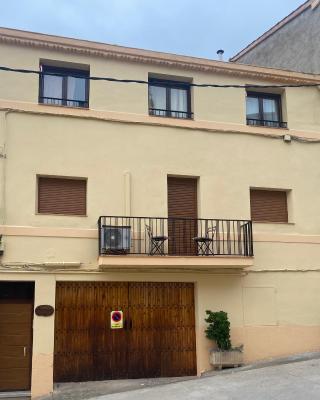 CAL PINTABOTES - Apartamento nuevo en Camarasa