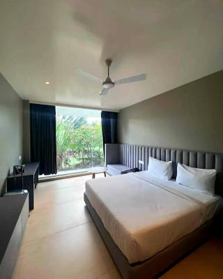 The Democracy Hotel & Resorts