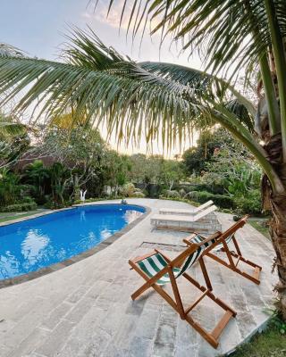 Adi's Bungalow