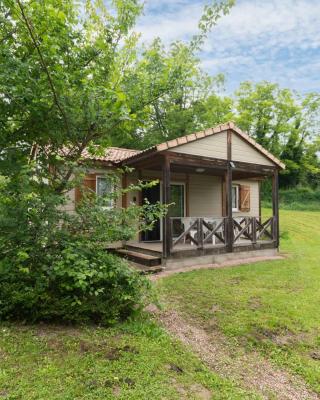 Camping Le Mont Libre - Cottage & espace nature - Gannat