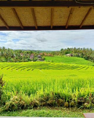 Dewi Nara Guest House By Balitrees