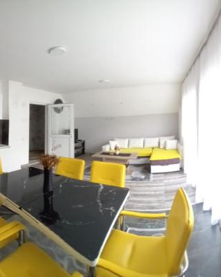 Apartmani Romansa Perucac