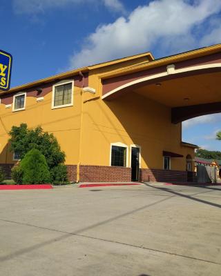 Regency Inn and Suites Galena Park