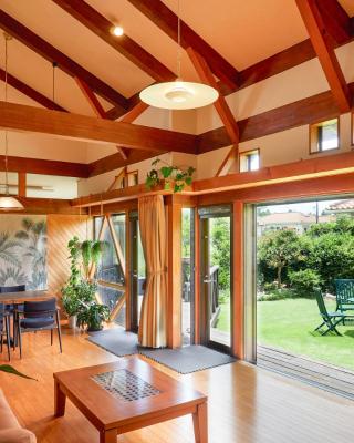 Malama Monstera 6名 BBQ ペット可 ビーチ ゴルフ 芝生の庭 観葉植物 リラックス