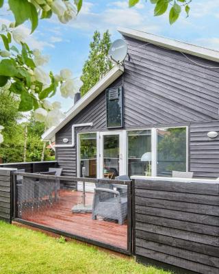 5 person holiday home in Hovborg