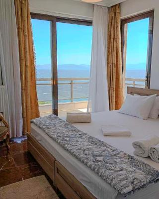 Unbeatable View, Family apartment