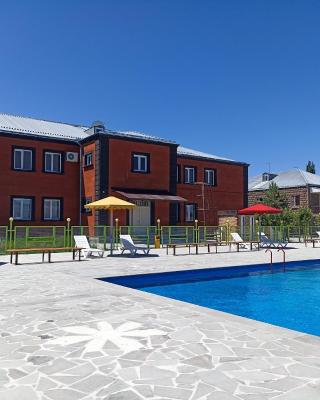 Erazank Hotel