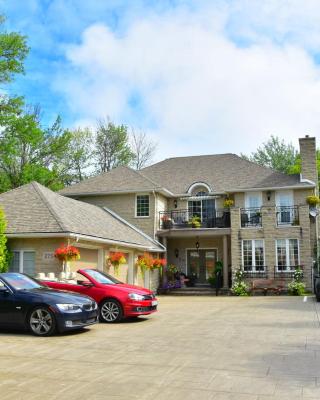 Explorer House Bed & Breakfast