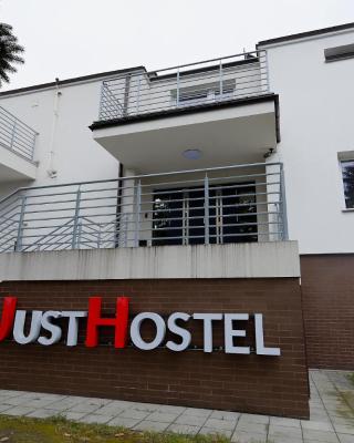 Justhostel