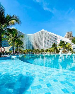 The Sea View Cam Ranh Beach Resort