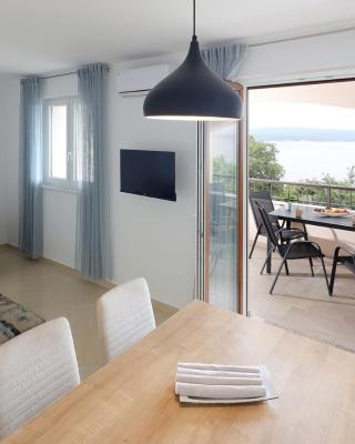 Apartments with sea view