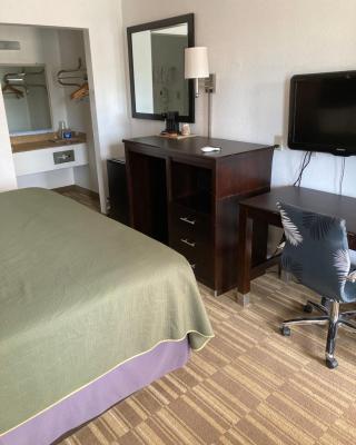 Americas Best Value Inn Clute