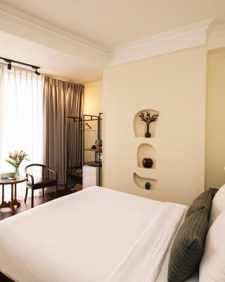 9 Hostel and Suites