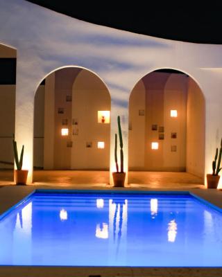 Roka Hotel Boutique