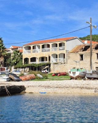 Apartments by the sea Rukavac, Vis - 1154