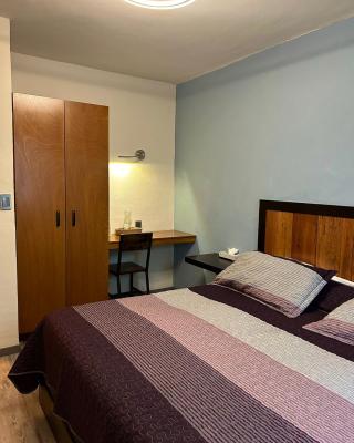 El salto de Camela Hostal