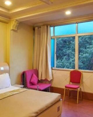 Hotel Tushar