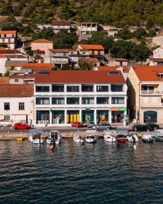 Apartments & Rooms Fisherman's Luck