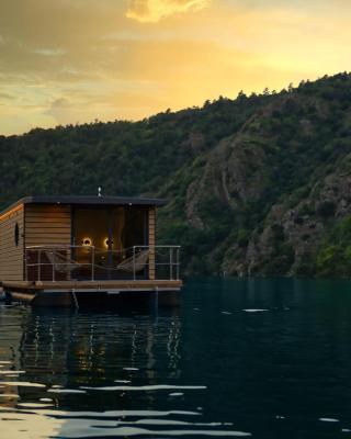 Houseboat by Noma