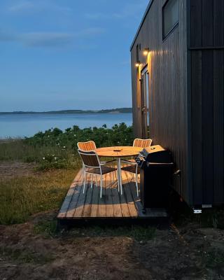 Tiny Seaside - Skarrev