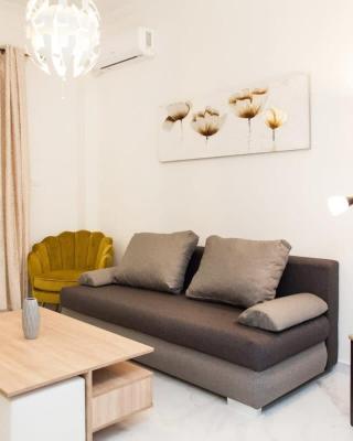 Amazing Apartment next to Koridallos Metro Station
