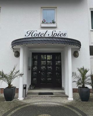 Hotel Spies