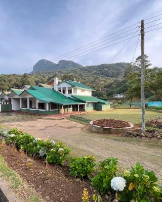The Green Savanna Holiday Bungalow Nuwara Eliya