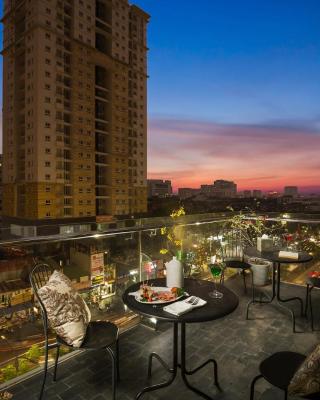 Parkside Sunline Hotel