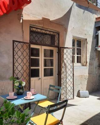 Studio avec terrasse
