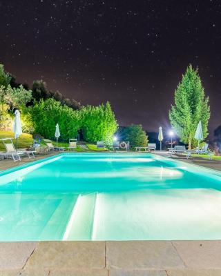 La Ferriera Exclusive Resort - Pool & Waterfall