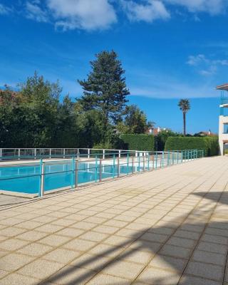 Appartement du golf terrasse piscine tout à pied