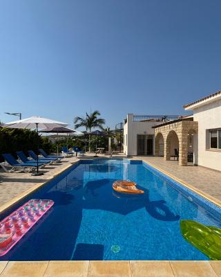 Villa Imperial Sea-Caves Private Pool