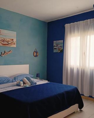 LA TERRAZZA SUL MARE camera fronte mare&vicino aereoporto SICILIAN VINTAGE STYLE SEASIDE ROOM