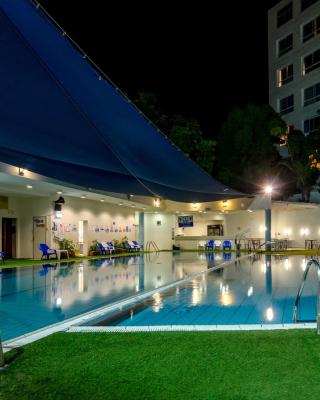 Royal Plaza Hotel