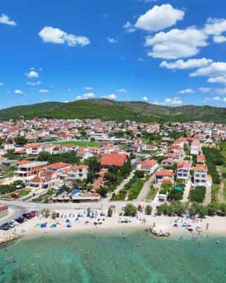 Tribunia Beach Hotel