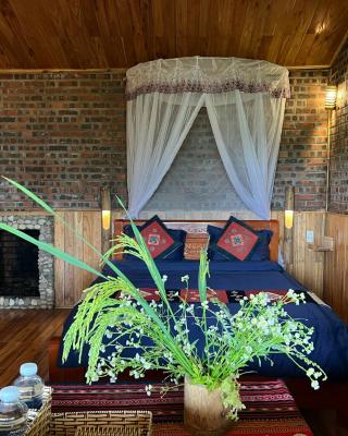 Sapa Hmong Bungalow Homestay
