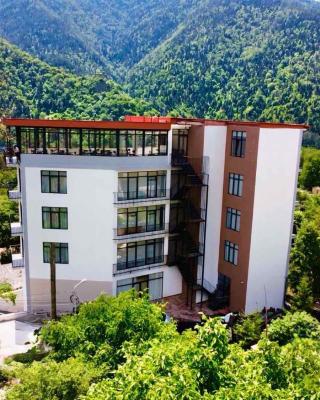 Hotel & Restaurant Emerald Borjomi