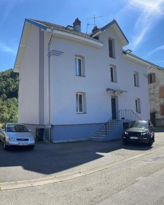 CAN appart spacieux avec grand jardin et terrasse 1 à 8 pers