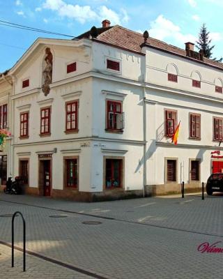 Carlone House