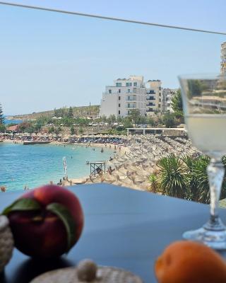 Ares Beachfront Luxury Rooms