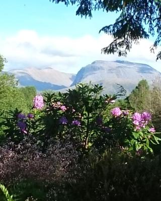 TOM BEAG - Ben Nevis view ROOMS