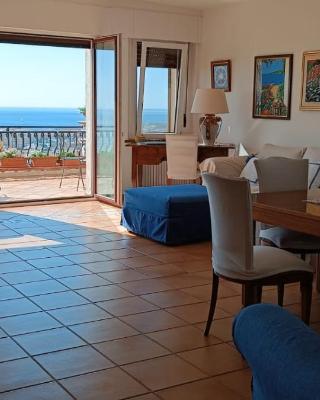 VelaLatina Residence B&B Soverato - Camera Maestrale & Camera Tramontana