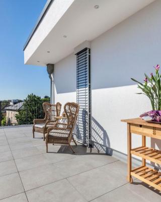 Modern, Cityview, Penthouse Yiwoo