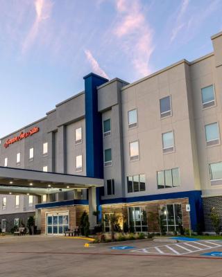 Hampton Inn & Suites Cleburne