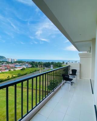 Stunning 9th Flr Pacific Ocean And Mtn View