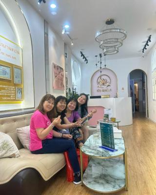Golden Uc Chau House & Spa