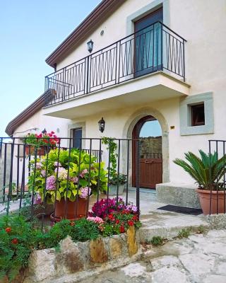 Albergo Diffuso Montalbano Borgo Antico - La Casetta del Vento