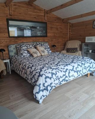 Chambre dans chalet entre terre et mer