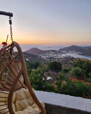 TRADITIONAL STUDIO Chora Patmos